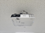 天井固定プロジェクター(EPSON).jpg