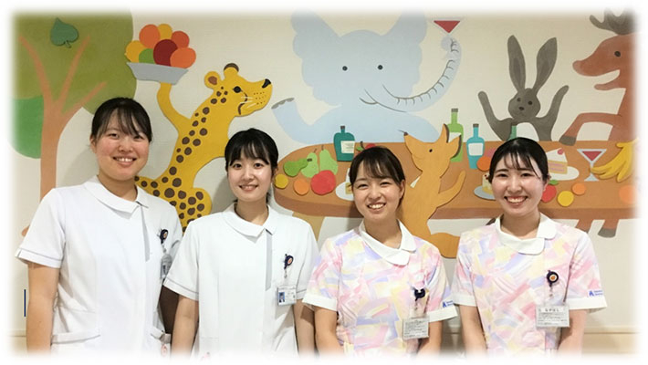 令和3年4月から4人の新人看護師と既卒者1名が新しい仲間に加わりました！毎日子どもたちから元気をもらって笑顔で頑張っています。