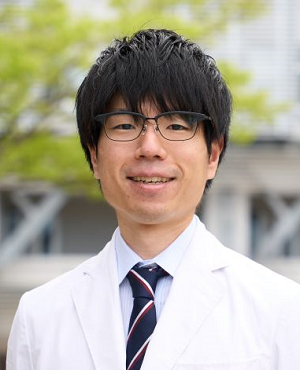 7.高木先生　-300　610.png