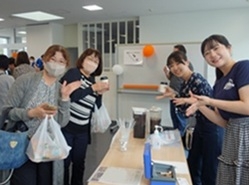 学生運営の浜医cafe DSC00591 HP用 330 学生運営浜医cafe 2.jpg