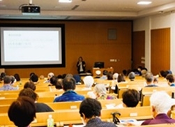 DSC00566 ＨＰ用　330　講演3　髙田先生　人生会議 2.jpg